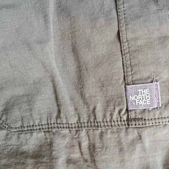 NORTH FACE men’s cargo shorts size 30 - Picture 7 of 7
